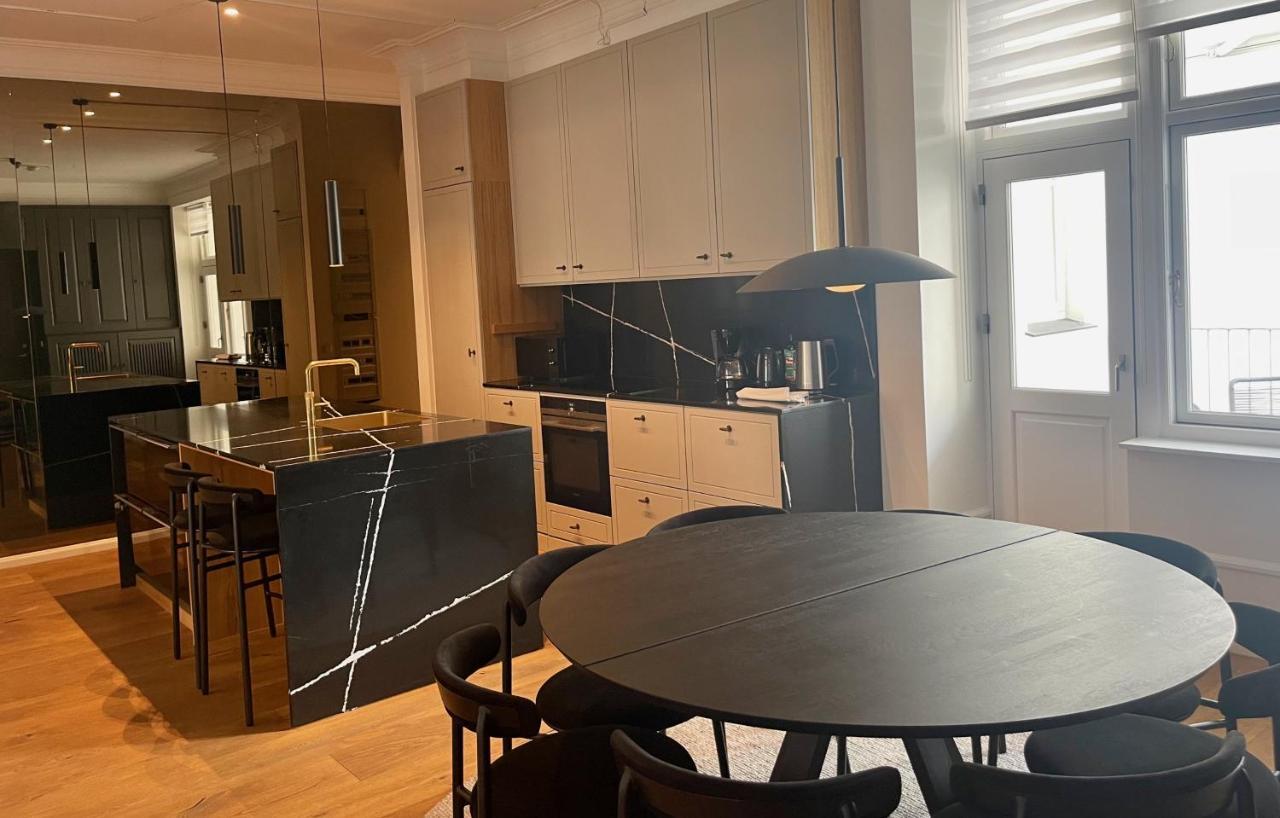 Beautiful 3 Bedroom Flat Next To The Marble Church Kopenhagen Bagian luar foto