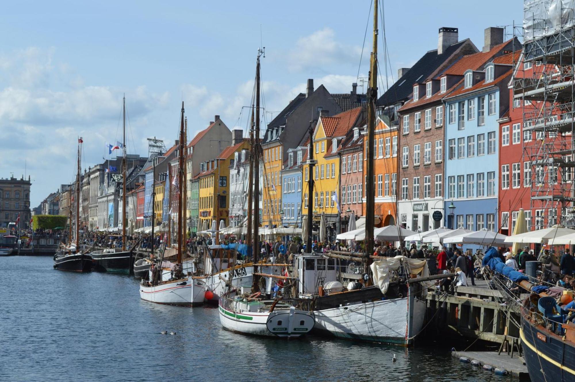 Beautiful 3 Bedroom Flat Next To The Marble Church Kopenhagen Bagian luar foto